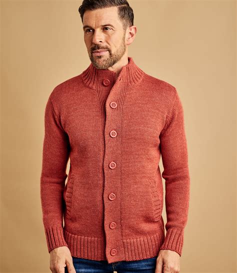 Sweaters, Cardigans and Knitwear for Men .